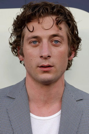 Jeremy Allen White in The Mandalorian and Grogu