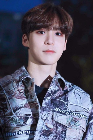 Jeong Yun-ho in ATEEZ WORLD TOUR [TOWARDS THE LIGHT : WILL TO POWER] IN CINEMAS