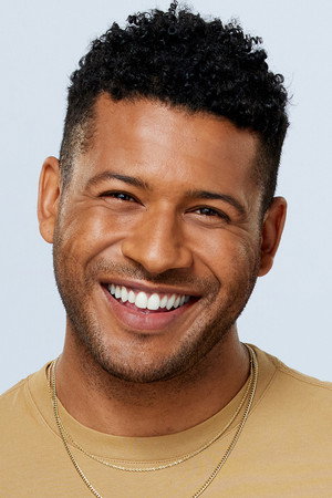 Jeffrey Bowyer-Chapman in Falling Inn Love