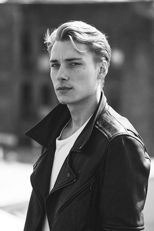 Niclas Gillis in The Ape