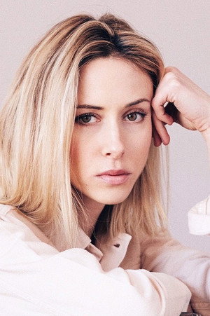 Gillian Zinser in Smile