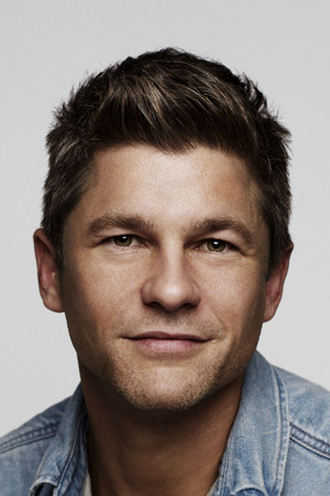 David Burtka in Cicada