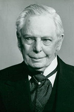 Oliver Johnston in A King in New York