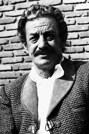 Mario Almada in Cazador De Asesinos