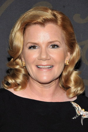 Mare Winningham in O G