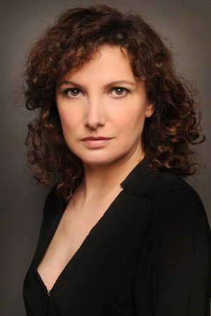 Marta Belaustegui in Nicotina