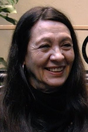 Monica Albornoz in Distances