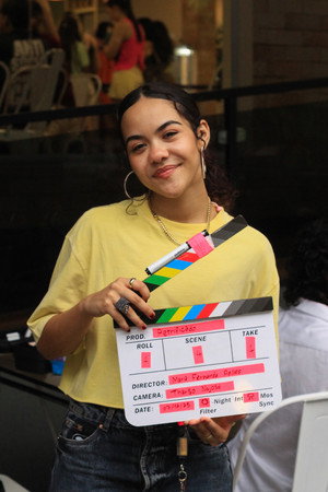 Maria Fernanda Pelles in O Que Acontece Por Trás Das Câmeras