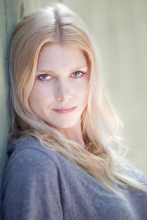 Lauren Schneider in Creature