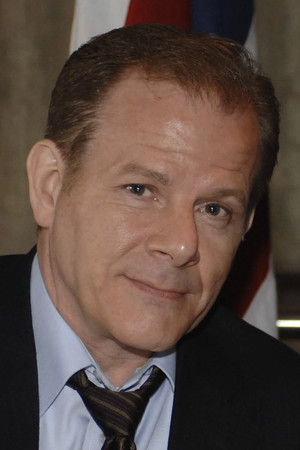 Colin Stinton in Closer