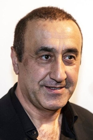 Ergün Şimşek in I Don't Wanna Dance