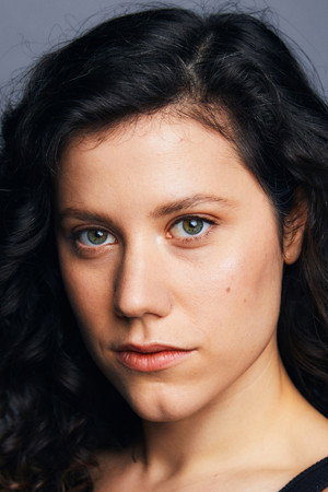 Renee Gagner in Gazer