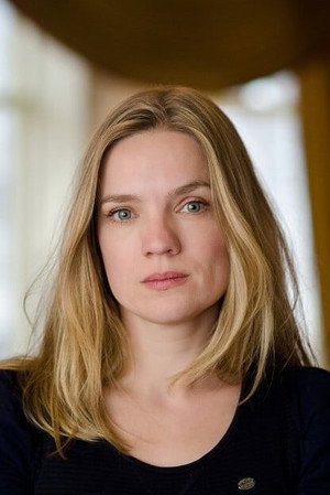 Anniek Pheifer in Dead End