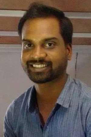 Pavel Navageethan in Theru Naaigal
