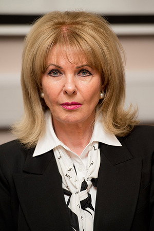 Mandy Rice-Davies in Black Venus