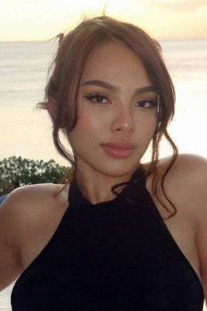 Mia Cruz in Kasalo
