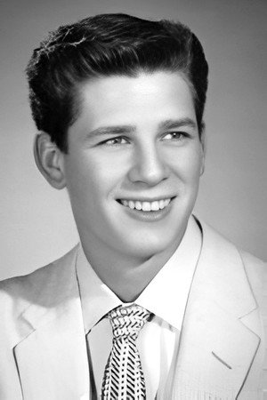 Robert Hyatt in Outlaw's Son