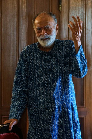 Vinod Nagpal in Main Vaapas Aaunga