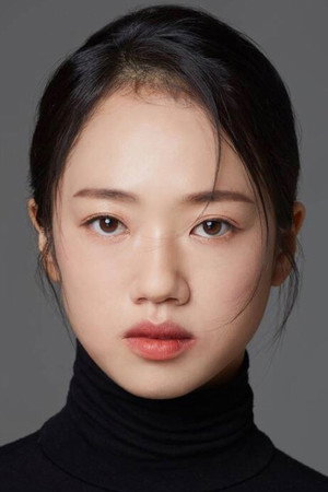 Yoon Geum-sun in Move the Grave