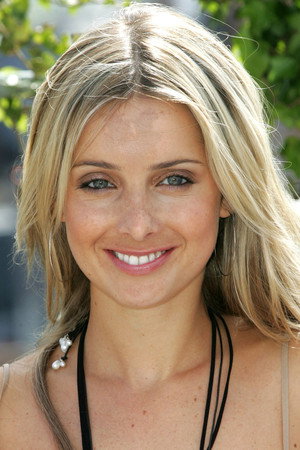 Louise Redknapp in Changing Faces – The Best of Louise
