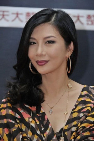 Carrie Ng Ka-Lai in Sex and Curse