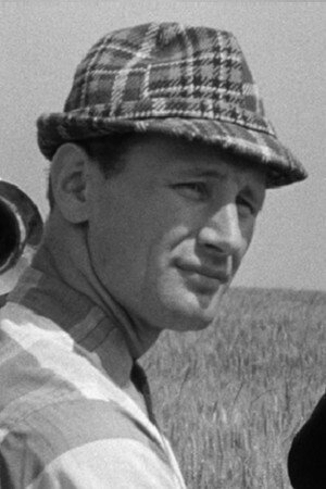 Zdeněk Bezušek in Intimate Lighting