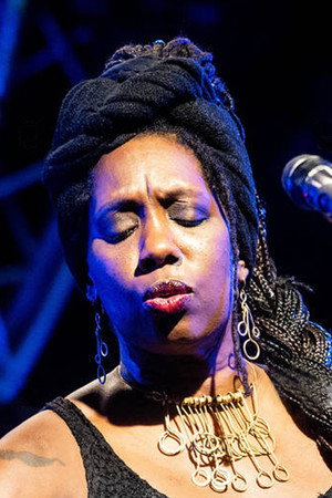 Durga McBroom in Pink Floyd: Pulse
