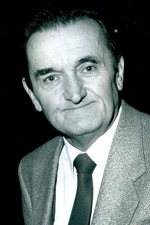 Graham Stark in Guns at Batasi