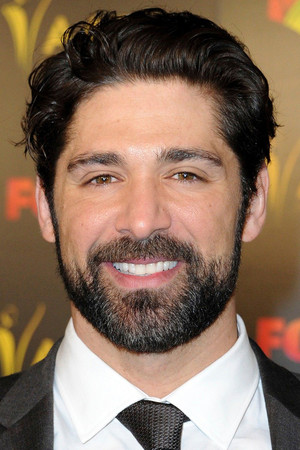 Bren Foster in Deep Blue Sea 3