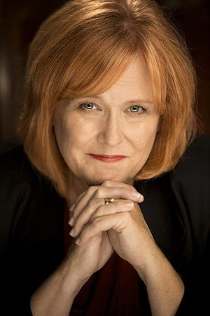 Sheila Cochran in Best Friends Forever