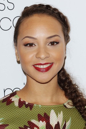 Jasmine Cephas Jones in Mistress America
