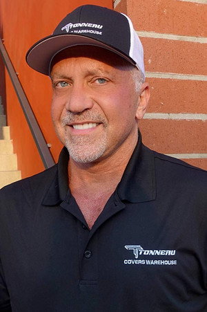 R Scott Hoffman in No Comment
