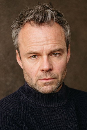 Jamie Glover in Closing Numbers