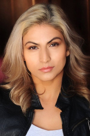 Tinsel Korey in Wyvern
