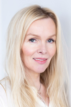 Elma Lísa Gunnarsdóttir in XL