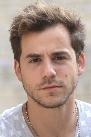 Fernando Dente in Viva High School Musical: Argentina