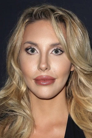 Chloe Lattanzi in A Christmas Romance