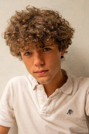 Pato Soní Dillmann in Los Aliens Existen