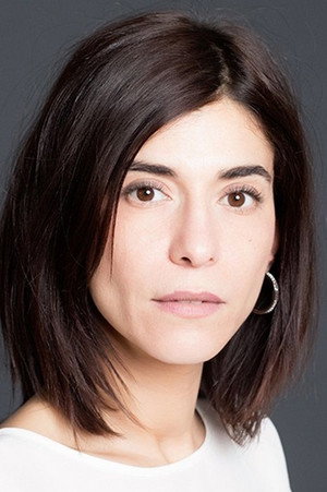 Lubna Azabal in Lola Pater