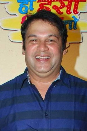 Suresh Menon in Krazzy 4