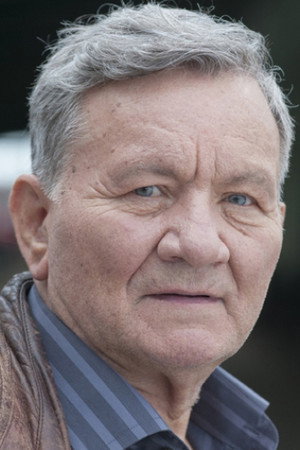 Klaus Manchen in Policewoman
