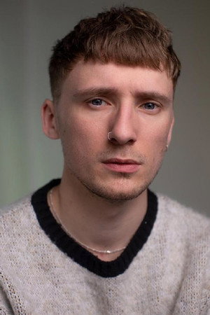Joshua Dowden in Worm