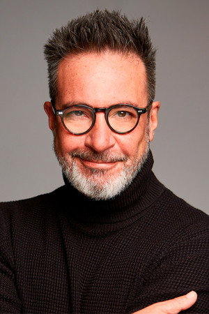 Carlos Carlín in Cebiche de Tiburón