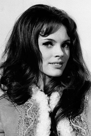 Marlies Dräger in Jerry Cotton: Death and Diamonds