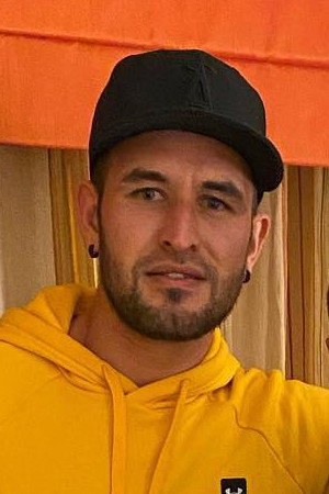 Santiago Dominguez in Yokasta Valle vs. Anabel Ortiz