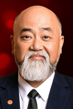 Paul Sun-Hyung Lee in Night of the Zoopocalypse
