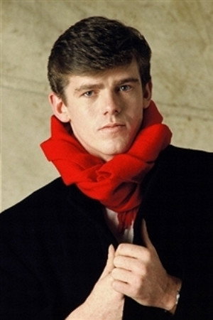 Eddie O'Connell in Absolute Beginners