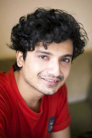 Priyanshu Painyuli in Pippa