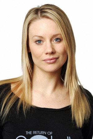 Kellie Shirley in Bull