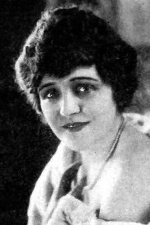 Lila Leslie in The Warning